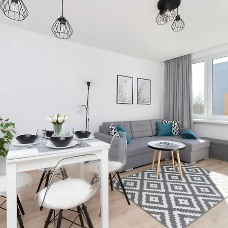 Family Apartment With Balcony Warszawska Gdynia By Noclegi Renters Exterior photo